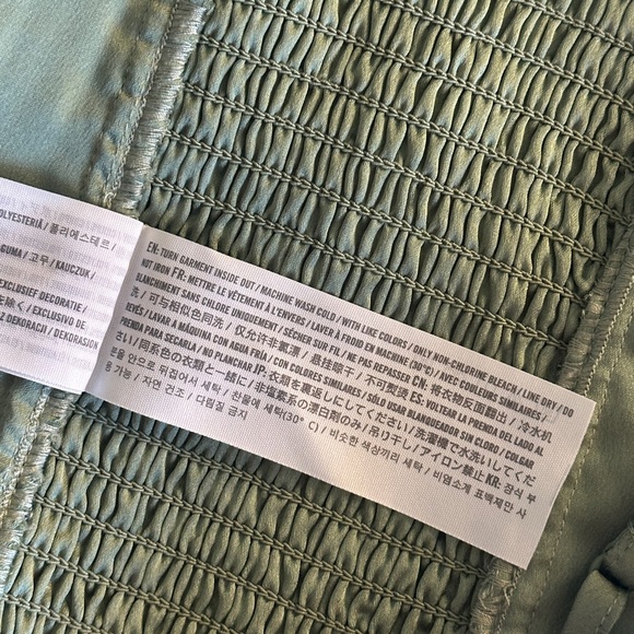 Abercrombie & Fitch Green Fitted Pleated Crop Tank Top - Picture 8 of 9